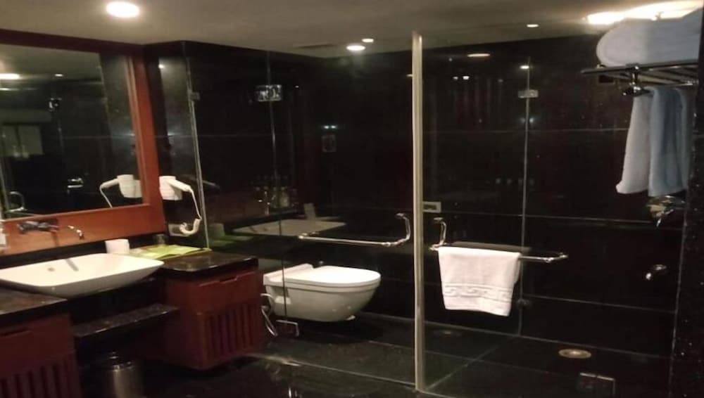ROYAL ORCHID CENTRAL KIREETI 23/63