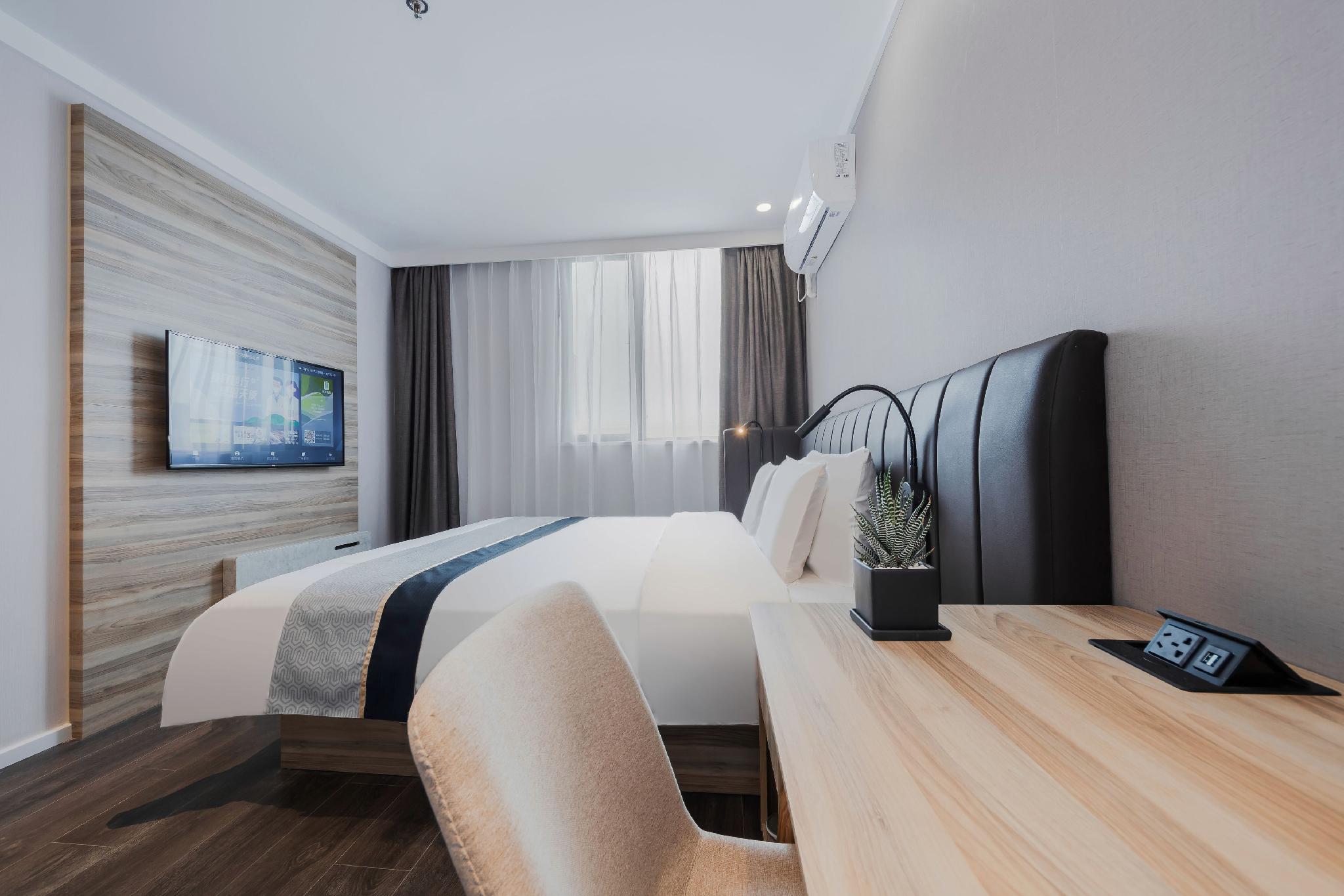 Home Inn Selected (Shanghai New International Expo Center, Guanglan Road Metro Station) 31/56