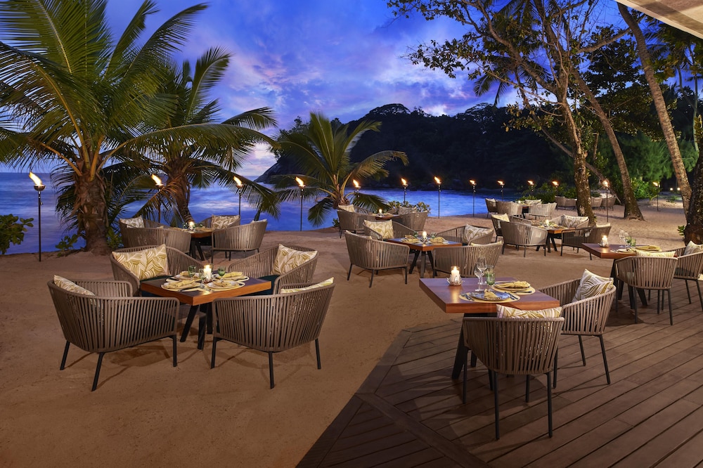 Avani Plus Barbarons Seychelles Resort 57/71