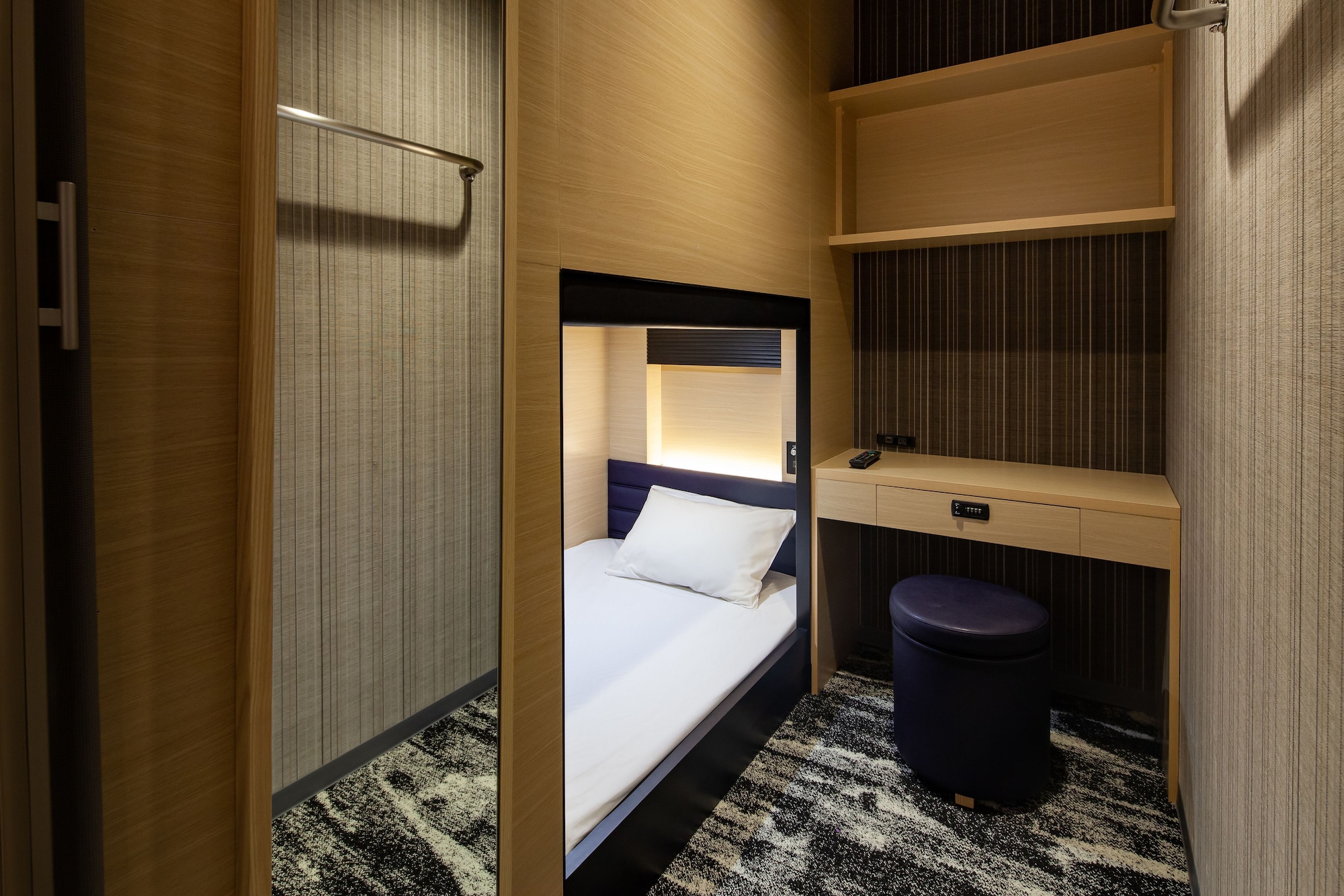 Male Dorm, Deluxe, Cabin, Single Bed, Y S Cabin And Hotel Naha Kokusaidori 6/6