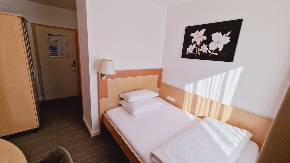 Hotel Garni Metzingen 11/49