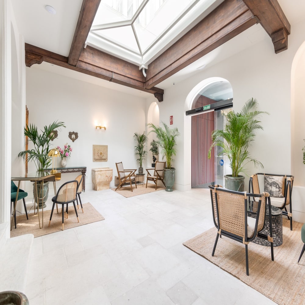 Be Mate Malaga Centro 33/50