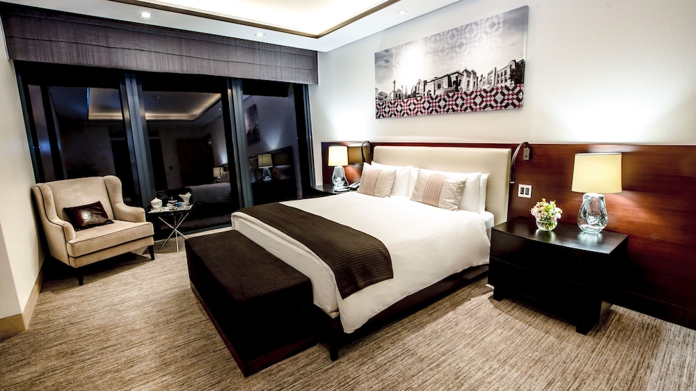 Fairmont Baku Flame Towers 17/76