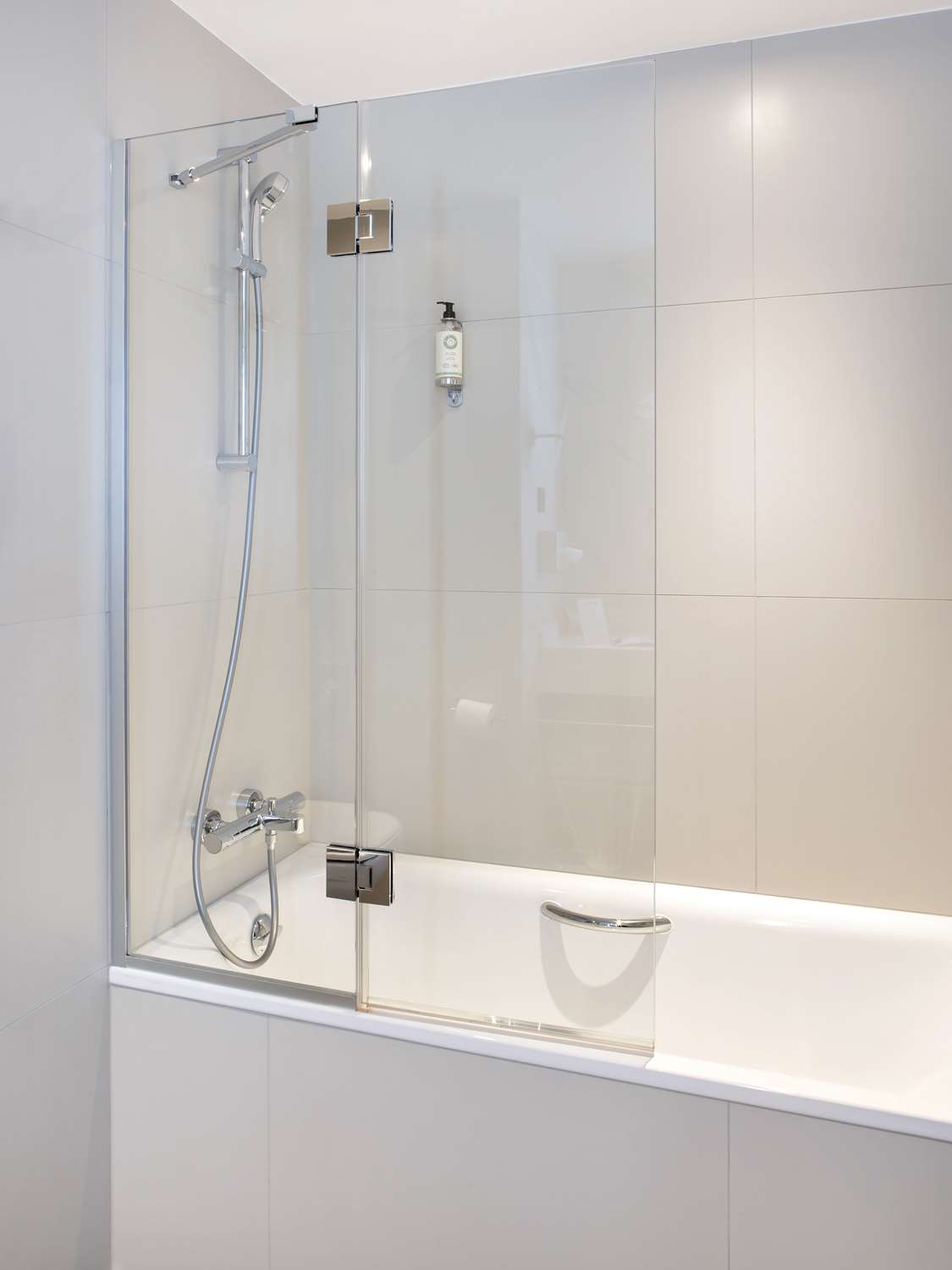 غرفة بريستيج بسرير كينج مع أريكة، Best Western Plus Hotel du Pont Wilson 5/6
