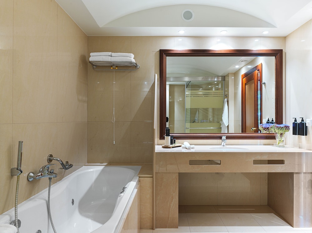 Kandia s Castle Hotel Resort & Thalasso 55/56
