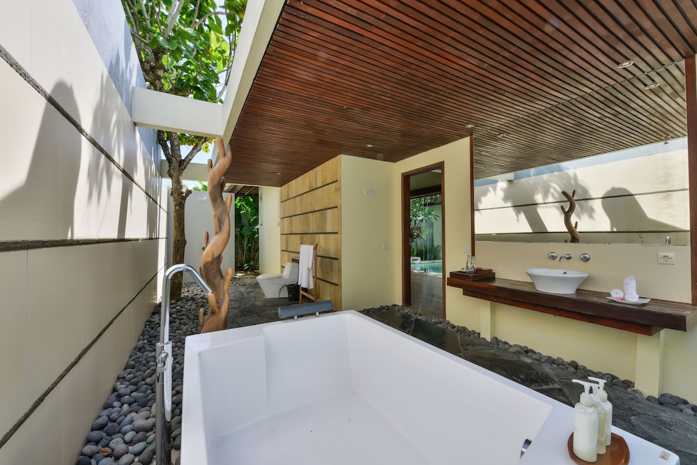 Avery Le Nixsun Villas Uluwatu by Waringin Hospitality 5/73