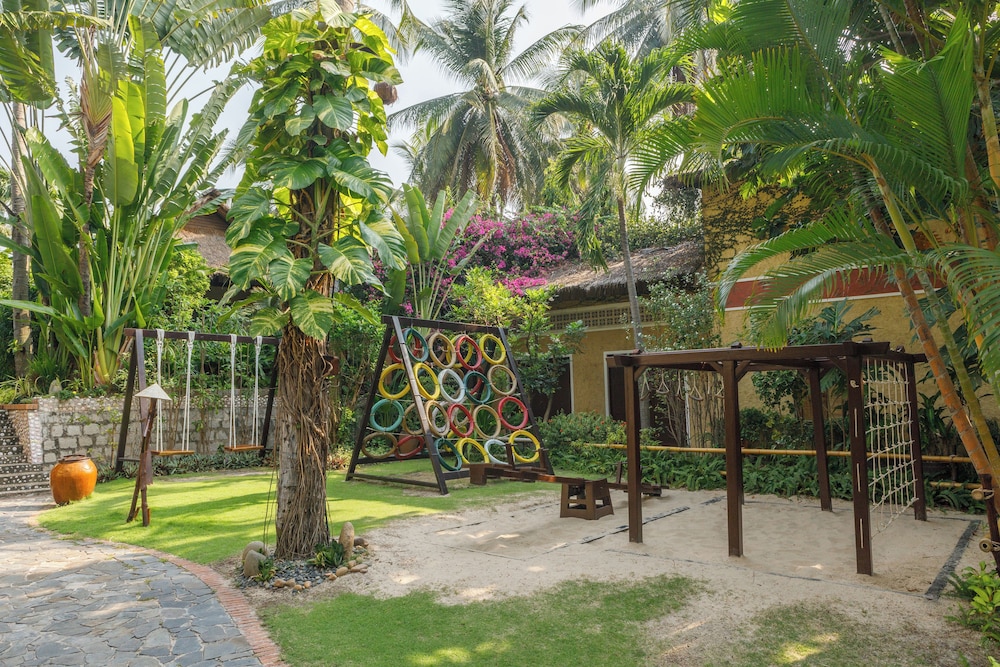 Bamboo Village Beach Resort and Spa 37/45