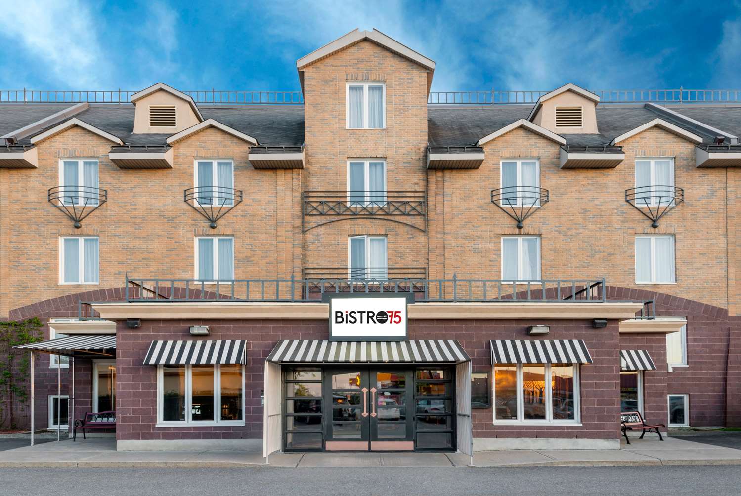 Ramada Plaza By Wyndham Gatineau/Manoir Du Casino 2/47