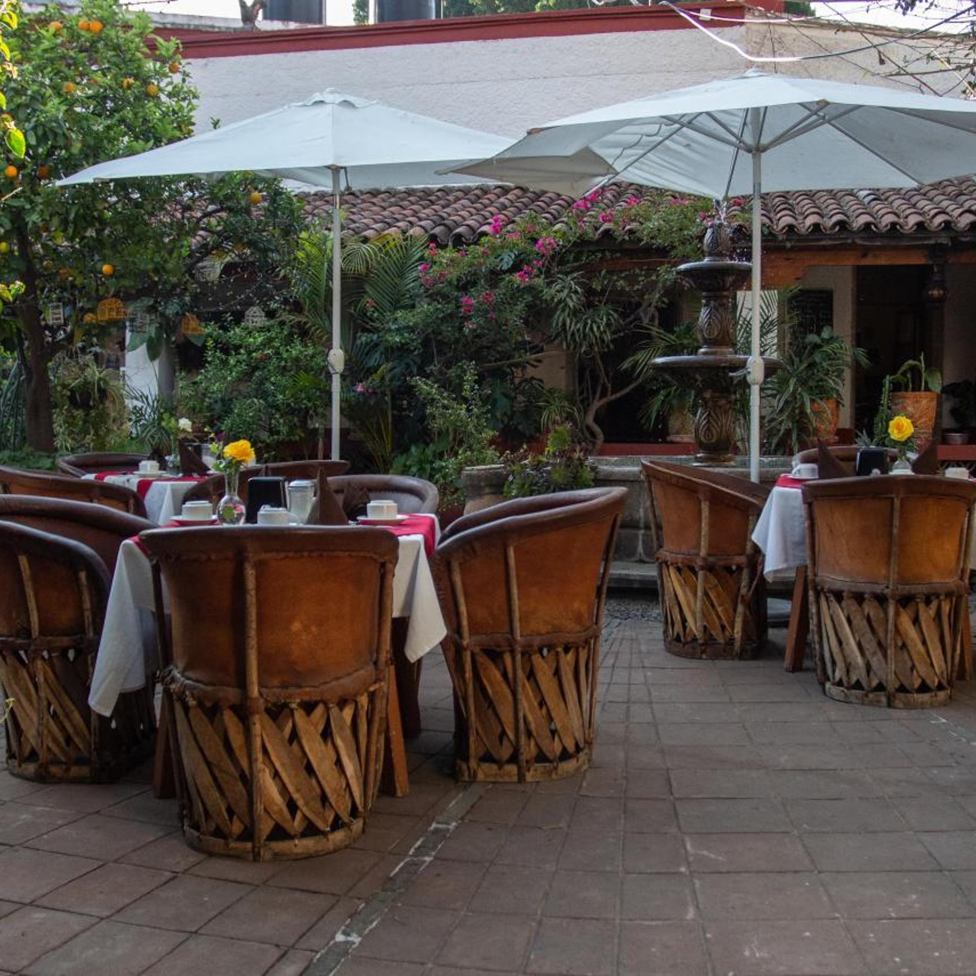 Hotel Embajadoras 8/54