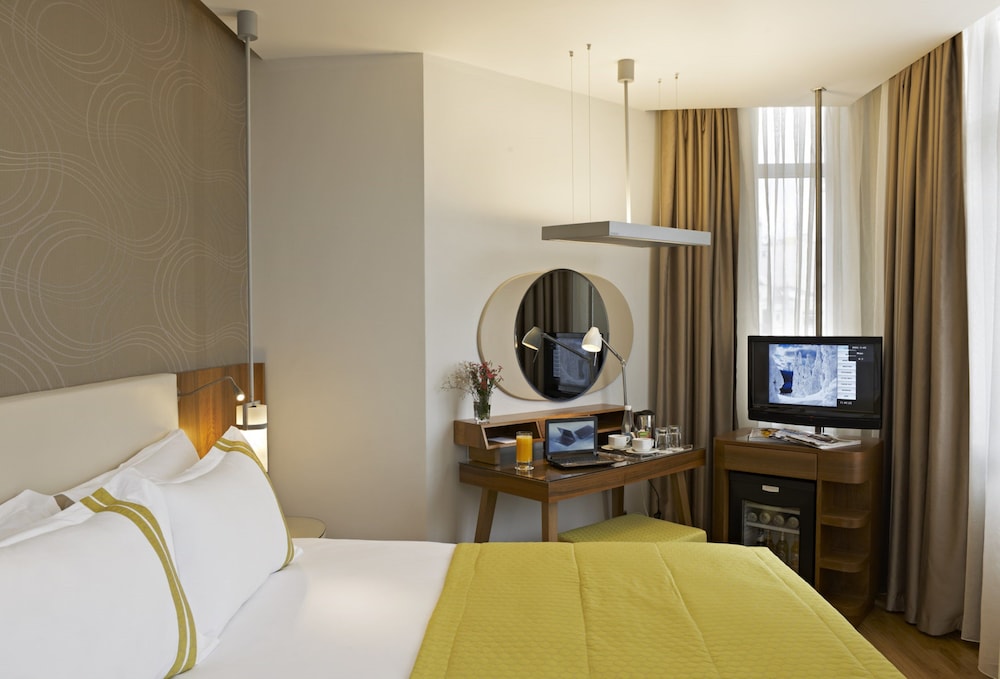 Four Points Flex by Sheraton Istanbul Taksim Square 11/54