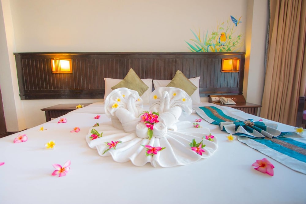 Phi Phi Island Cabana Hotel 41/69
