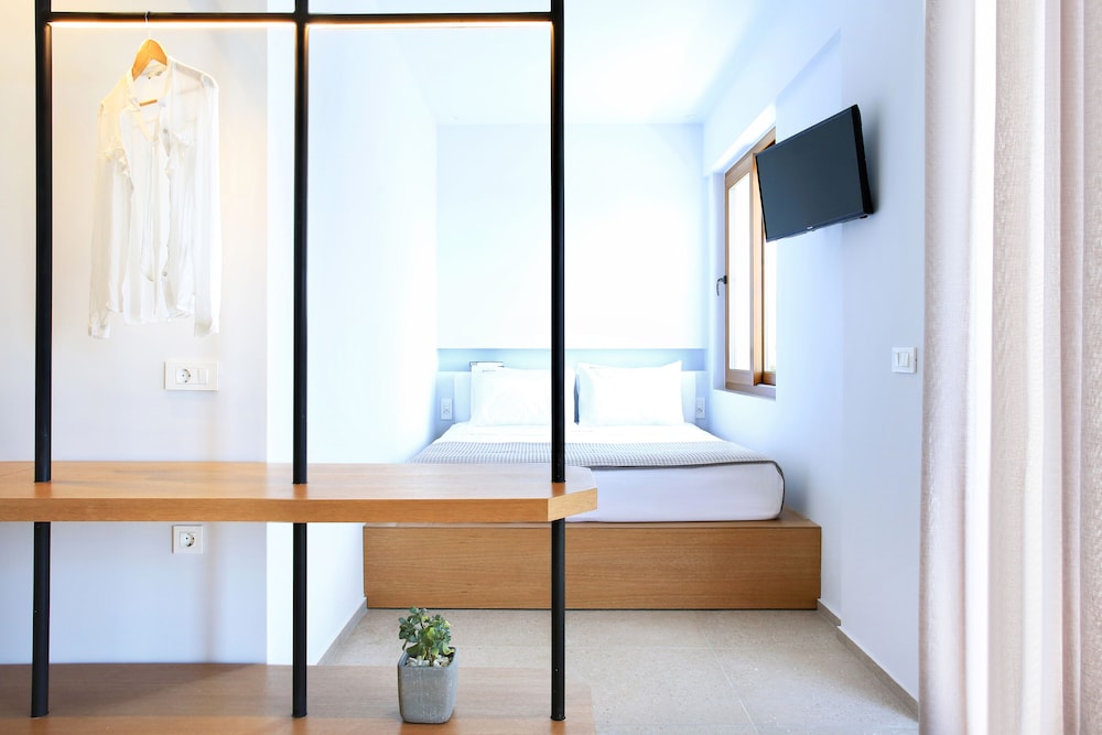 Basilico Suites - Adults Only 17/42