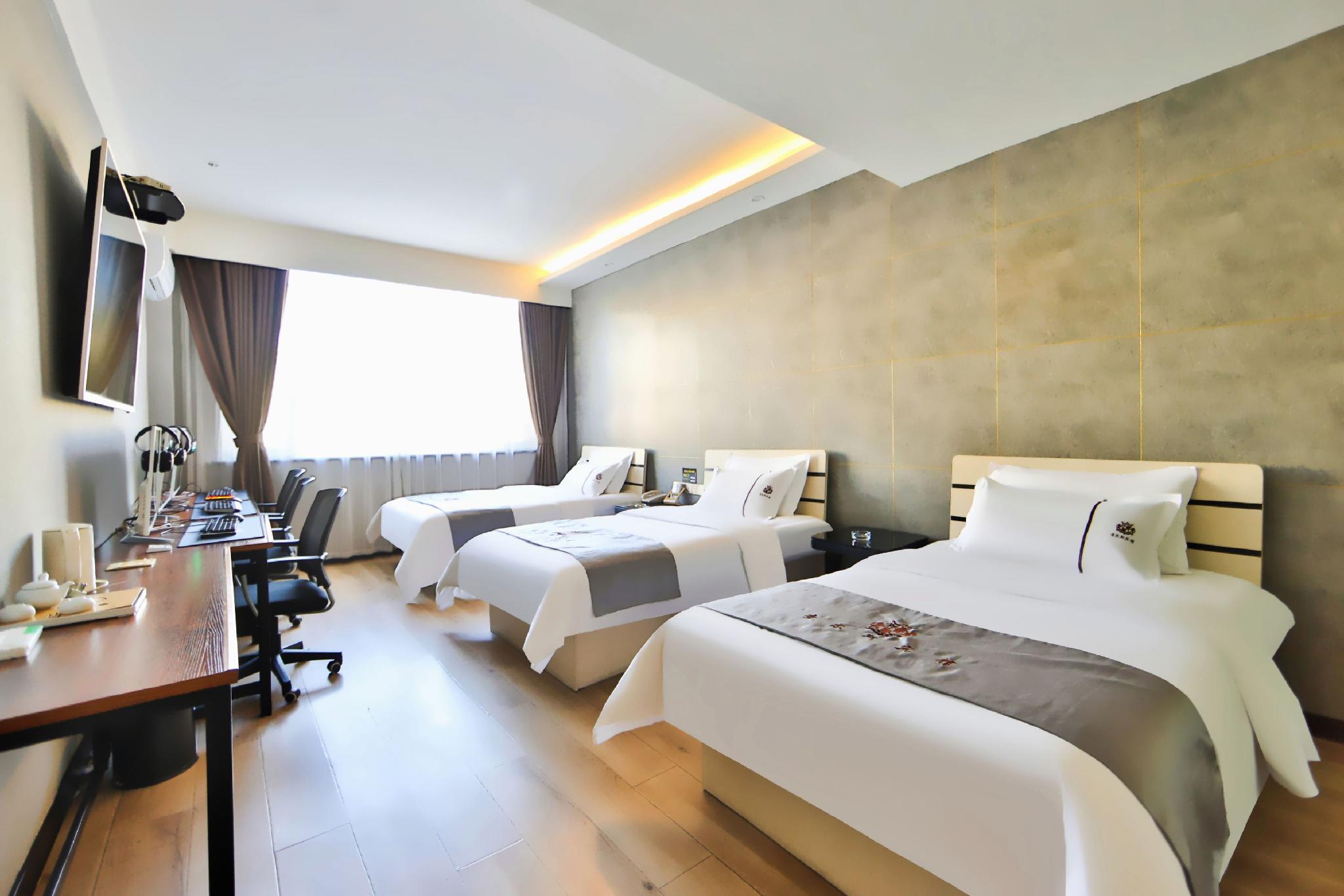 Charles Hotel 14/28