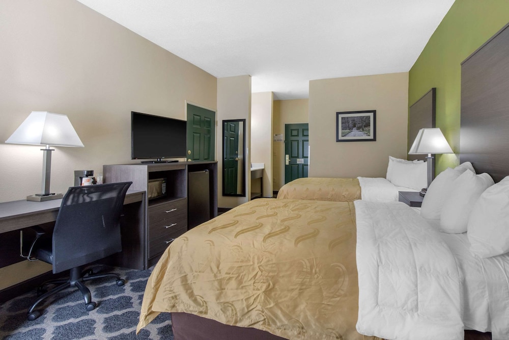 Quality Inn Kingstree, SC 14/38