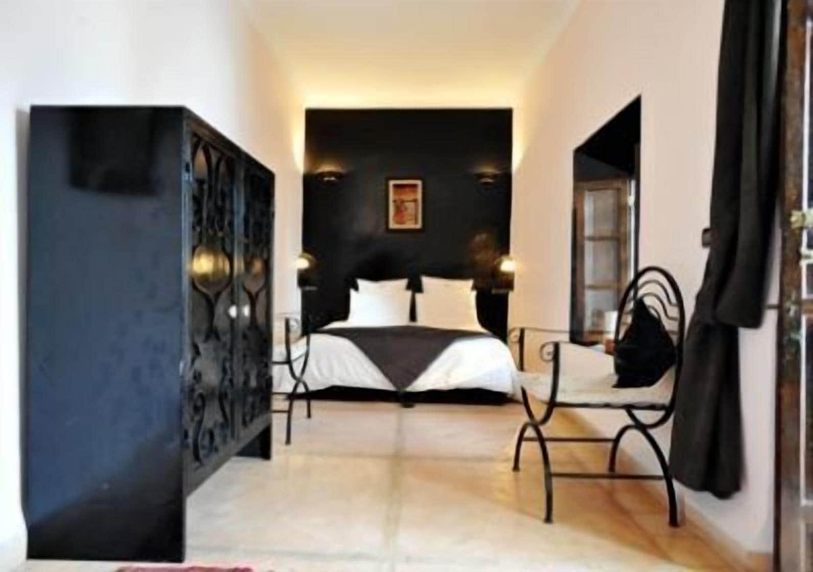 Riad Asna 11/18