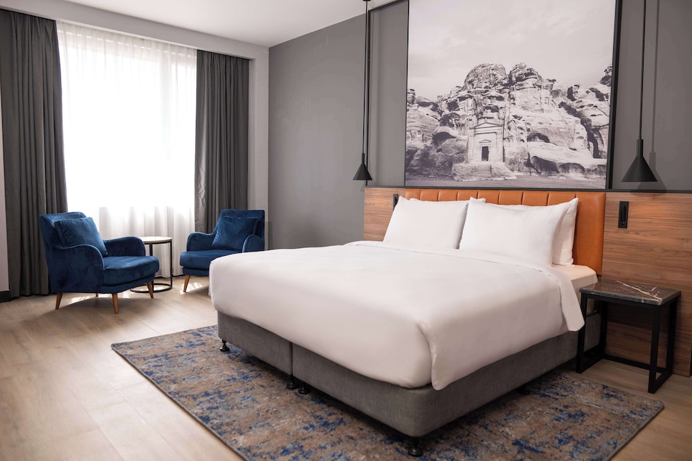 Radisson Blu Hotel Amman, Galleria Mall 13/50