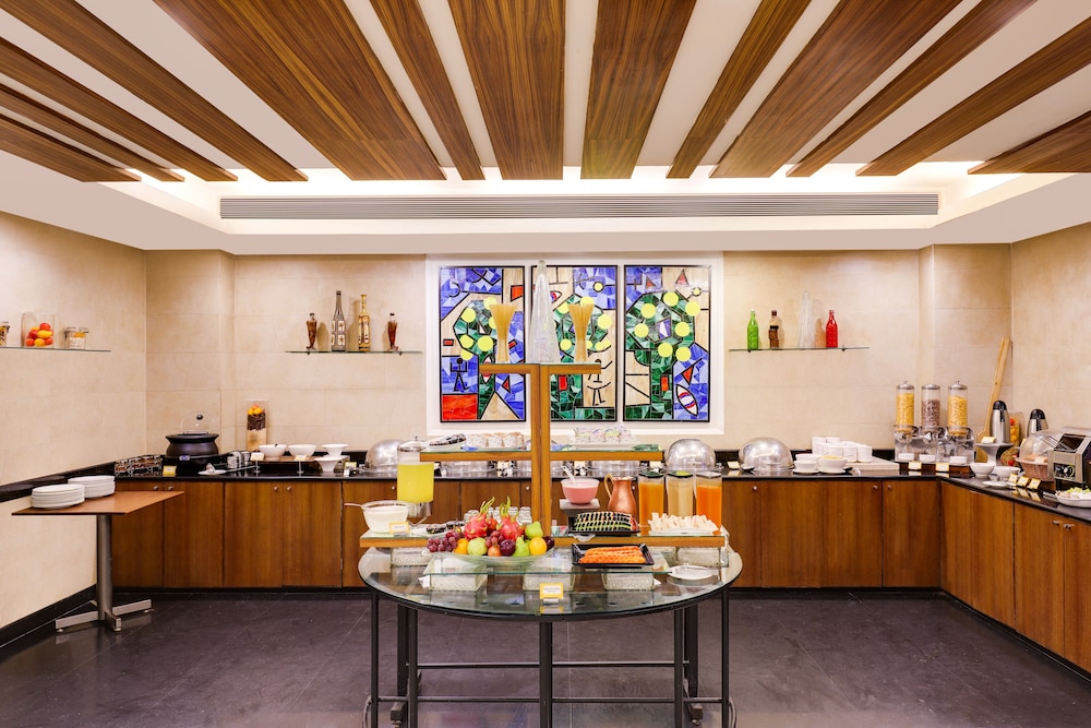 Lemon Tree Hotel Indore 41/57