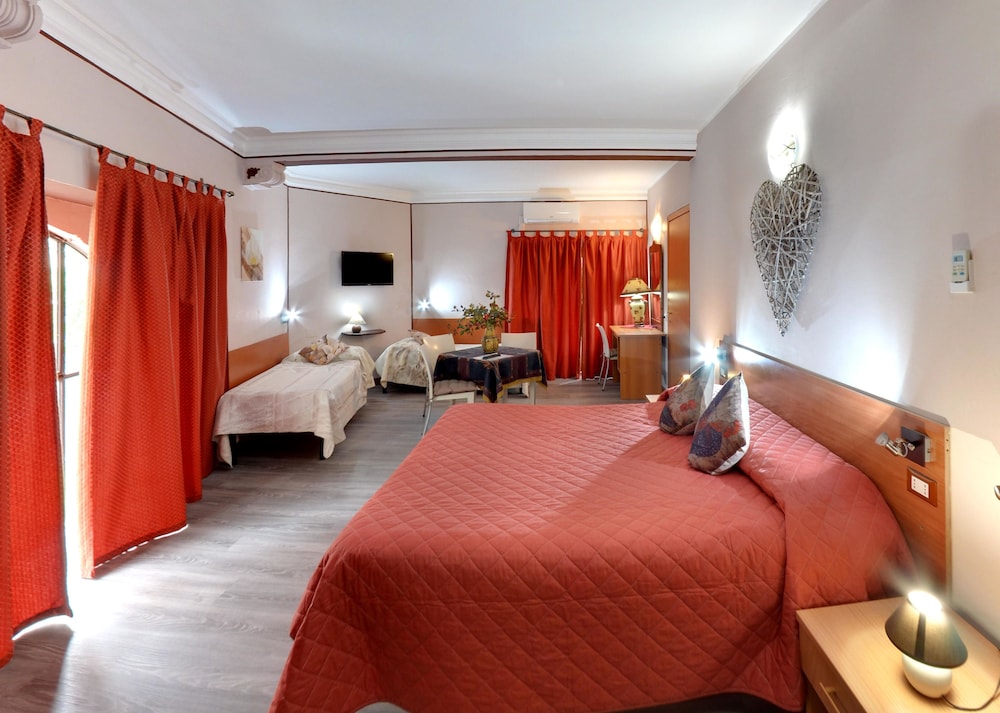 Comfort, Quadruple, Double and Twin Beds
