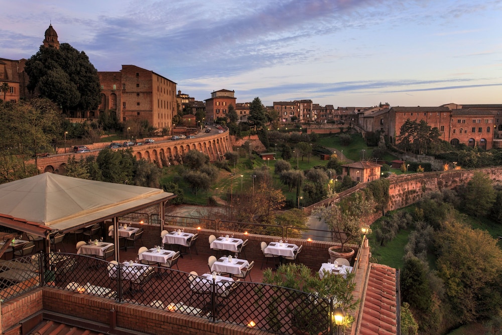 Hotel Athena Siena 3/22