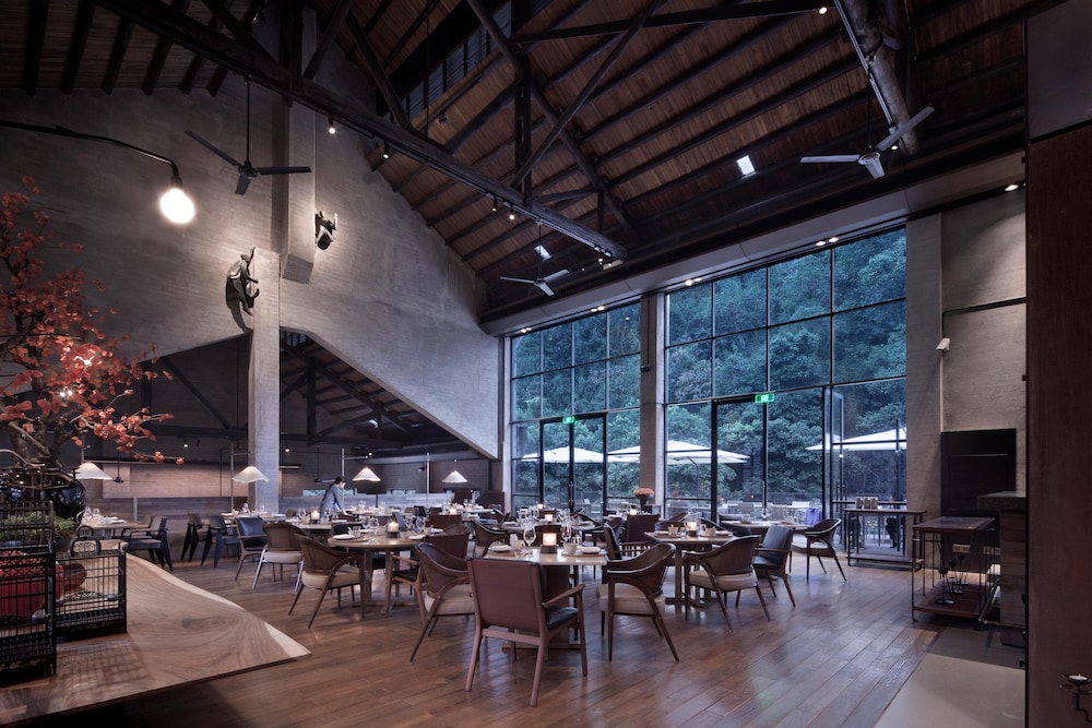 ALILA YANGSHUO 47/65