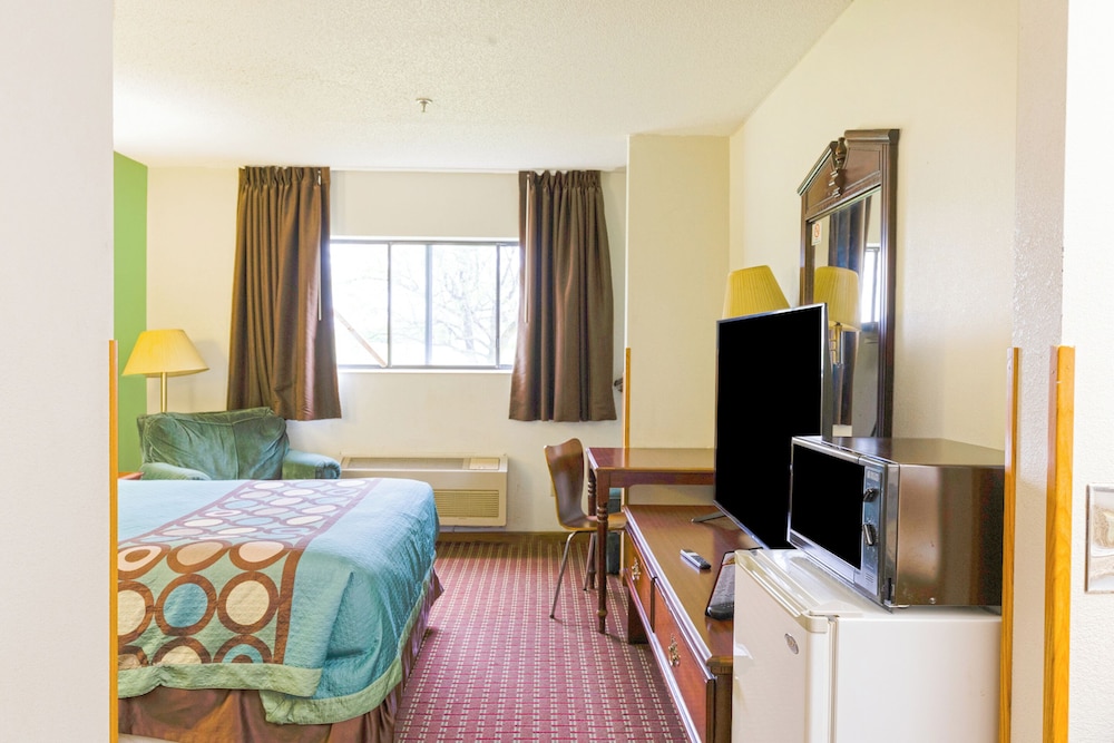 Super Sleep Inn Princeton 19/45