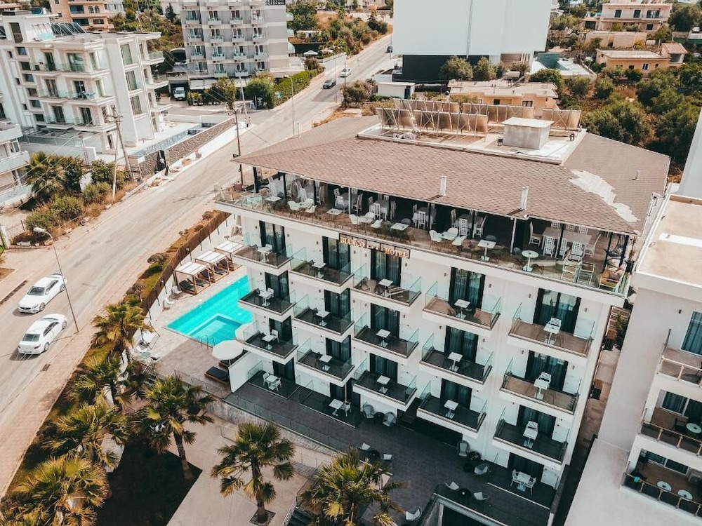 Bianco Hotel in Ksamil