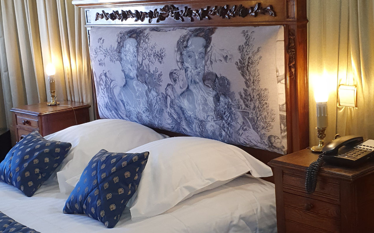 HOSTELLERIE DU GRAND SULLY 10/17