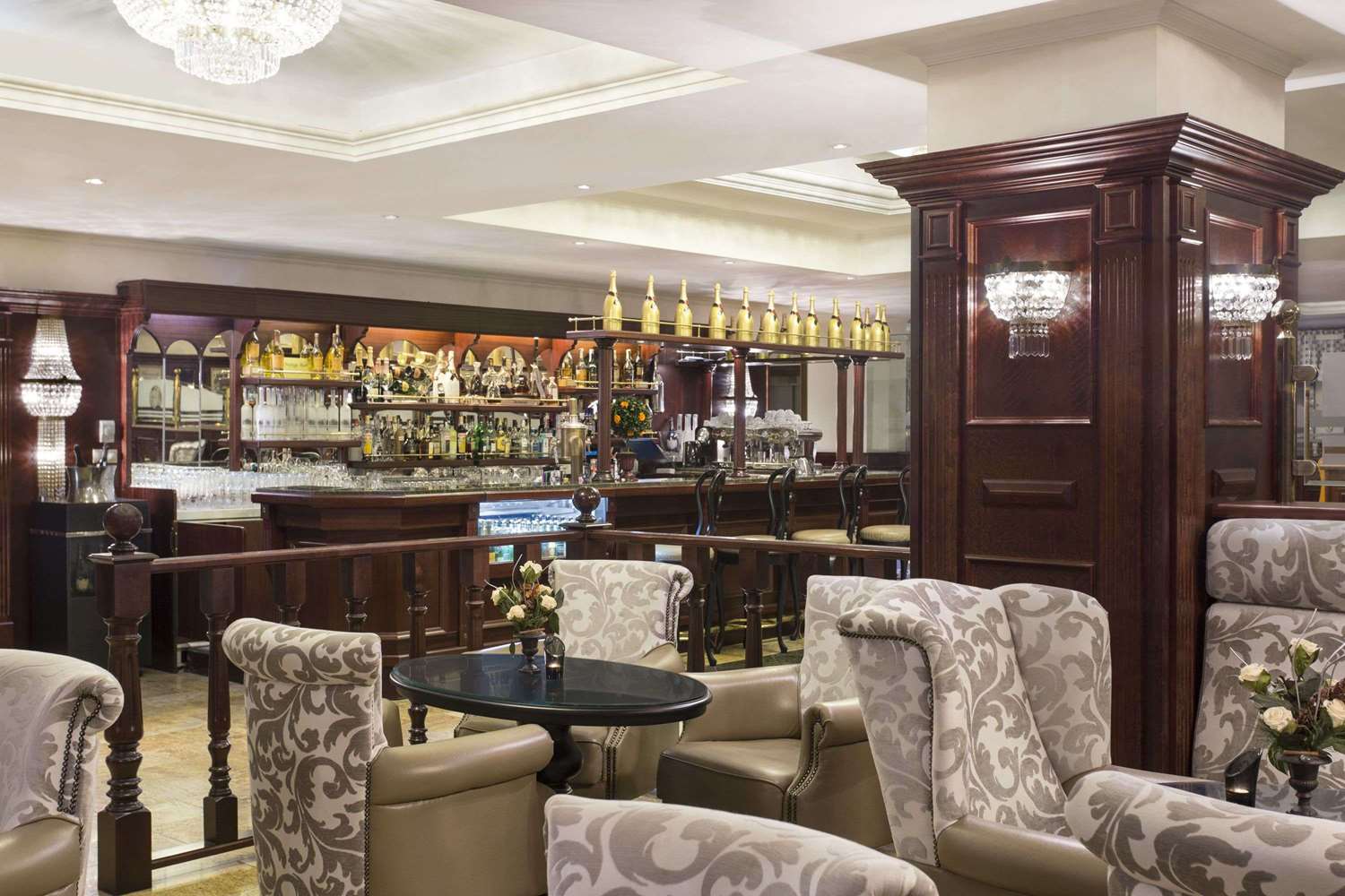 Ramada Hotel & Suites by Wyndham Bucharest North 9/15
