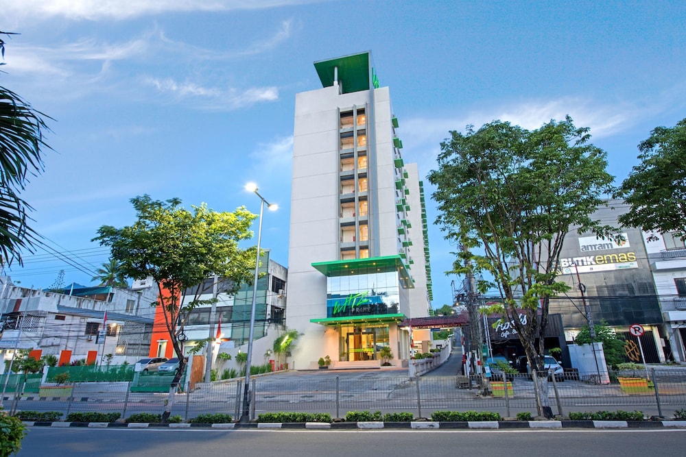 Whiz Prime Balikpapan 59/63