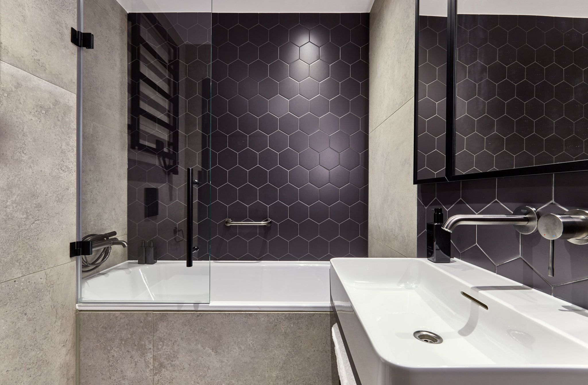 Crowne Plaza Warsaw - The HUB 49/50
