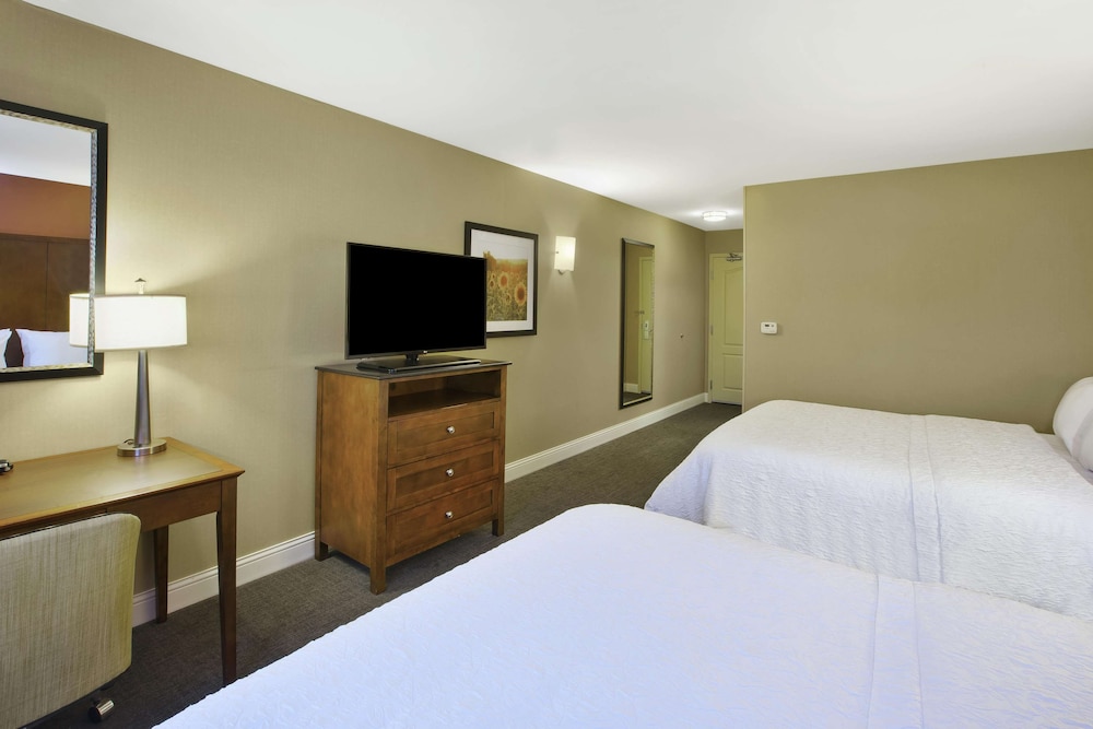 Hampton Inn And Suites Wichita Northeast 15/28