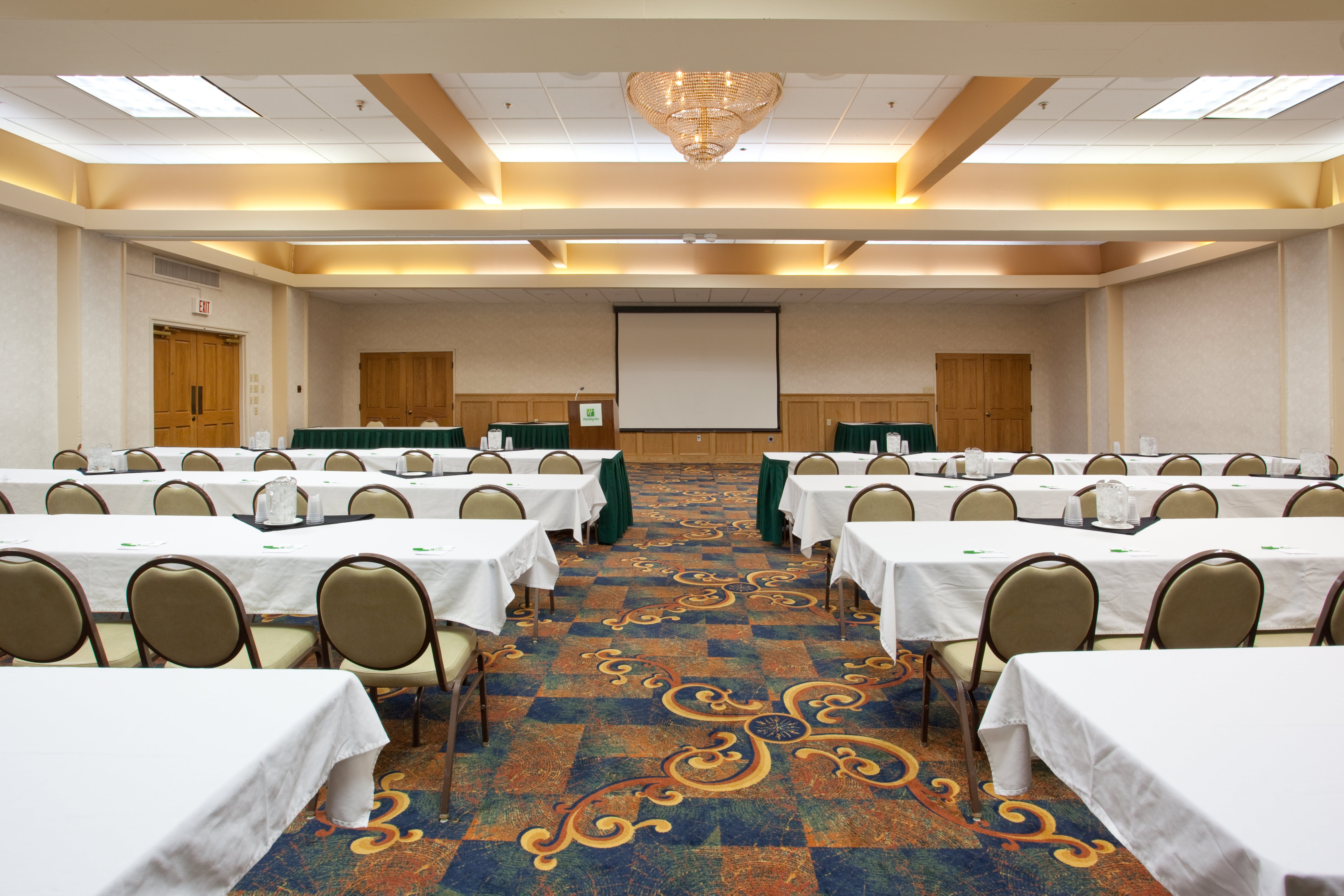 Holiday Inn Great Falls 62/74