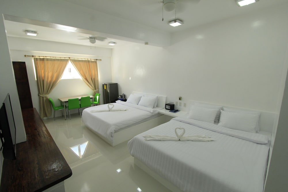 Coron Bluewave Hotel 47/75