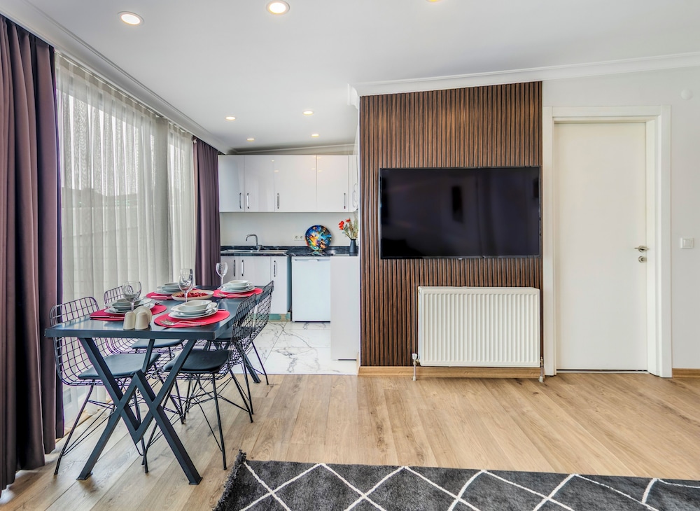 Etiz Residences 36/47
