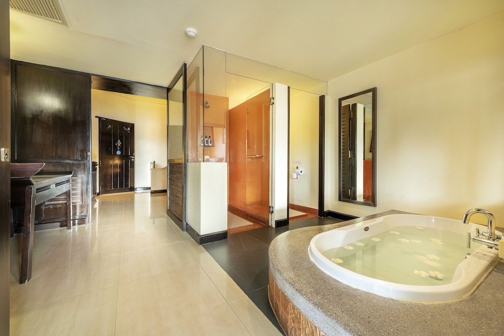 Chada Lanta Beach Resort 46/50