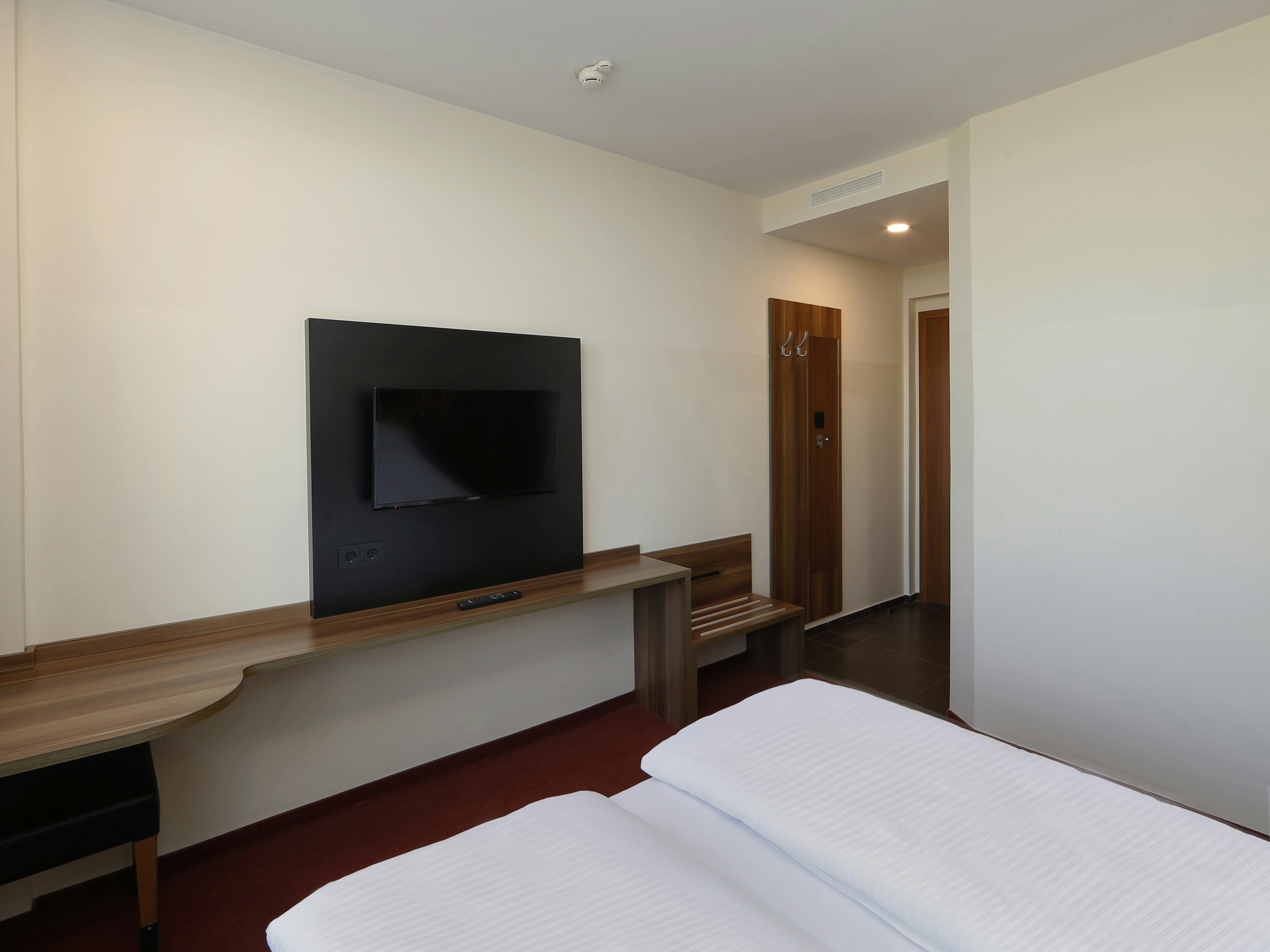 B&B HOTEL Berlin-Adlershof 27/40