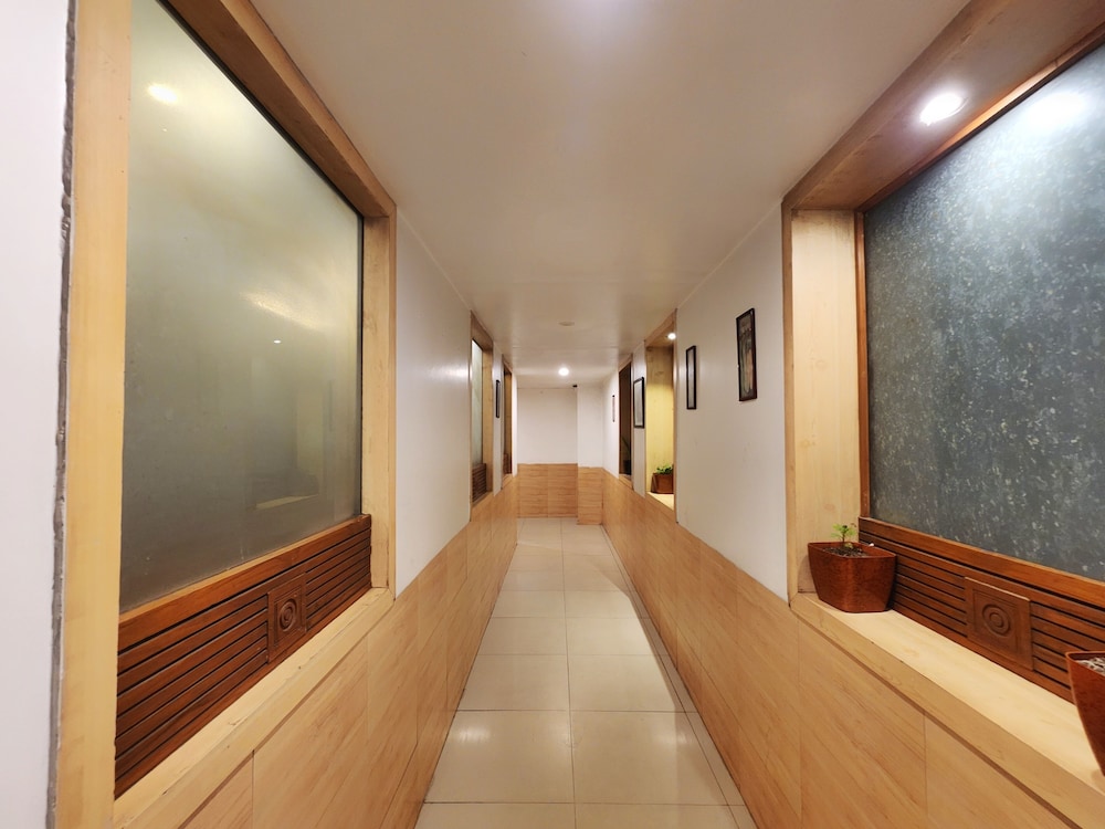 Hotel Surya 21/50