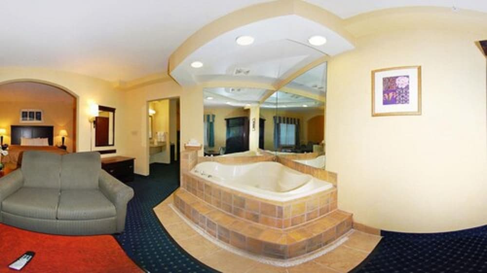 swimming pool spa
