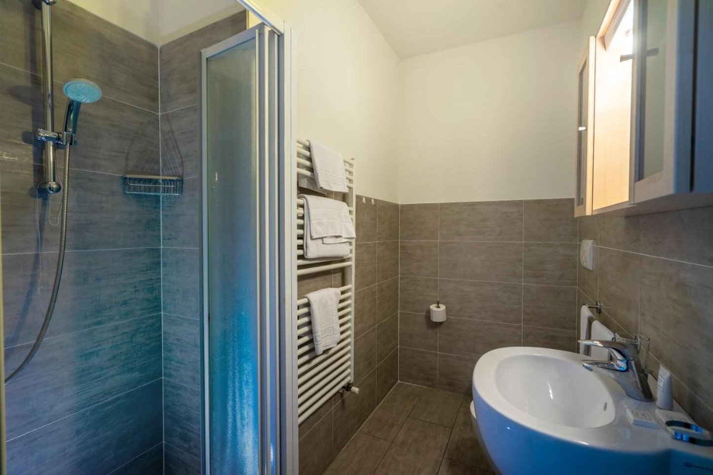 Hotel Cristallo Rimini 42/43