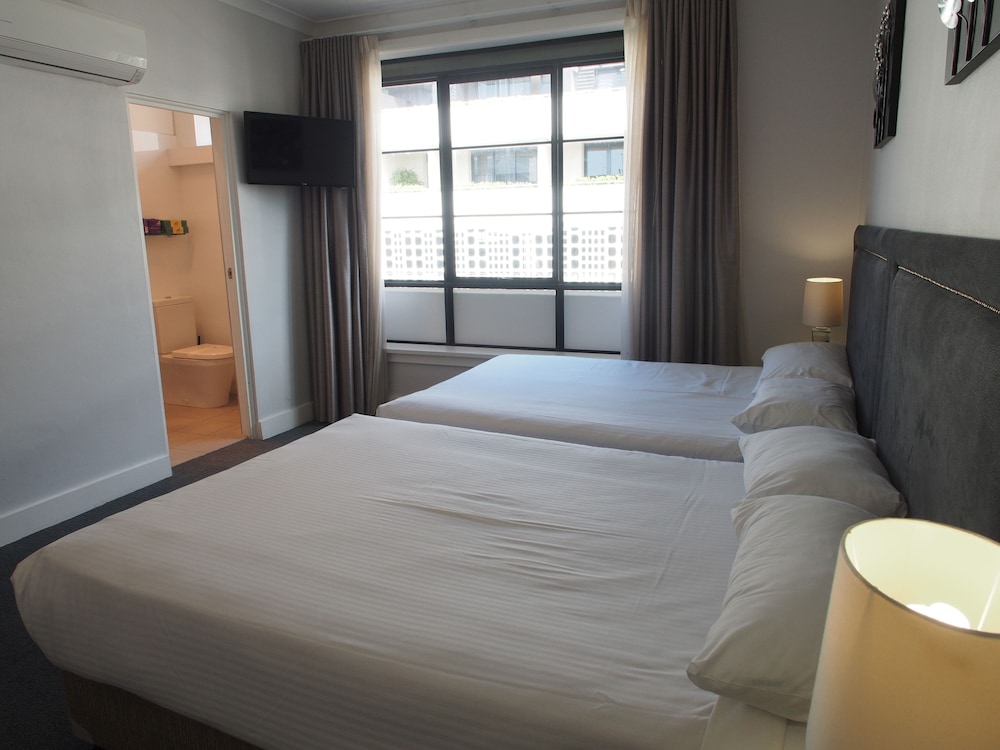 SAVOY DOUBLE BAY HOTEL 20/44