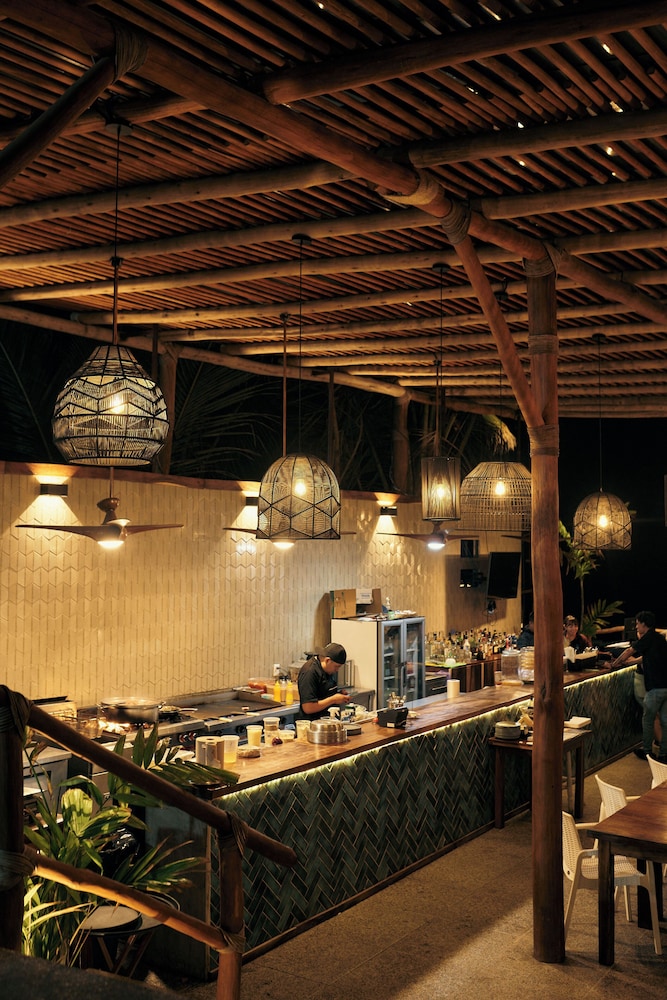 Hotel Ysuri 10/50