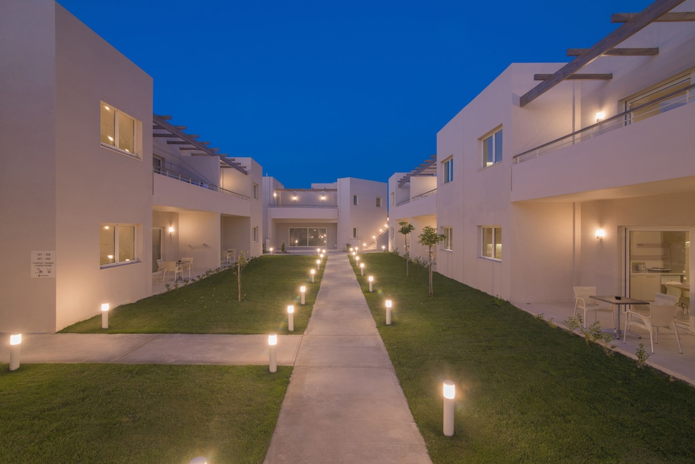 Ourania Apartments 53/63