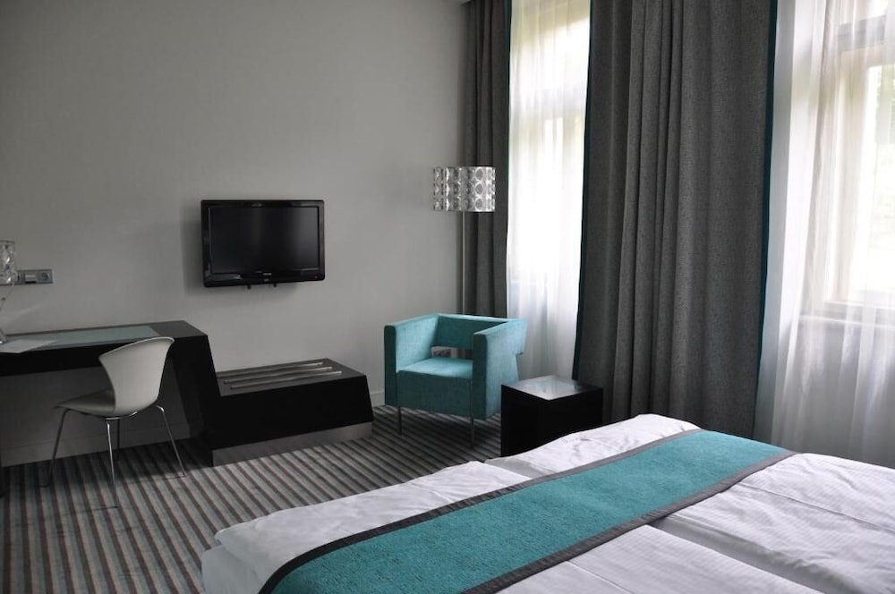 Red And Blue Design Hotel Prague 25/57
