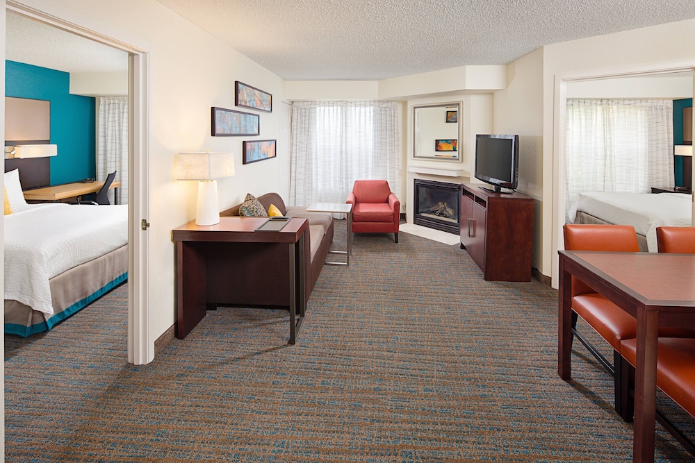 Residence Inn by Marriott Detroit Livonia 23/34