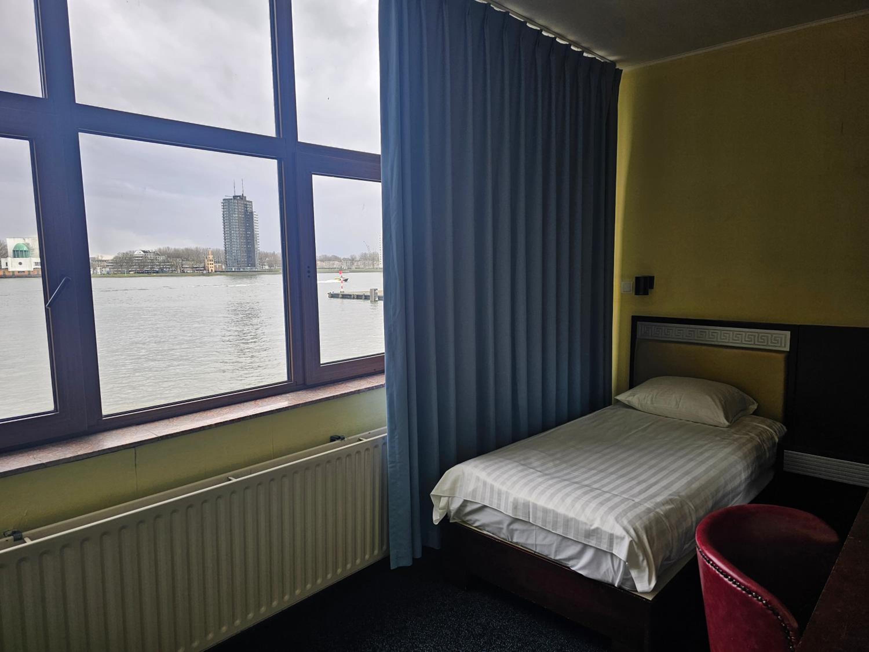 hotel new ocean paradise