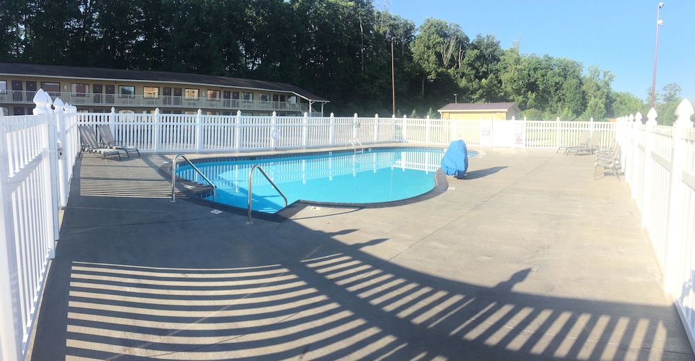 Quality Inn Kodak Sevierville 35/69