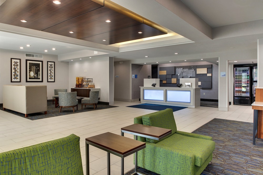 Holiday Inn Express Fishkill-Mid Hudson Valley 10/71