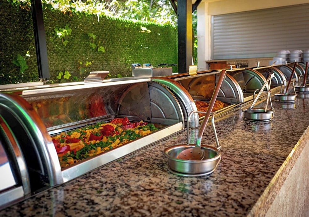Valeri Beach Hotel 19/50