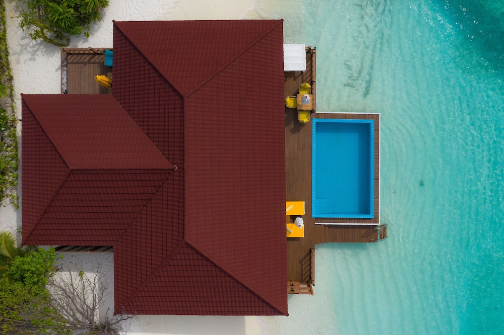 Dhigufaru Island Resort 13/62