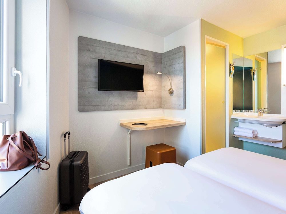 Ibis Budget Bordeaux Centre Gare Saint Jean 28/72